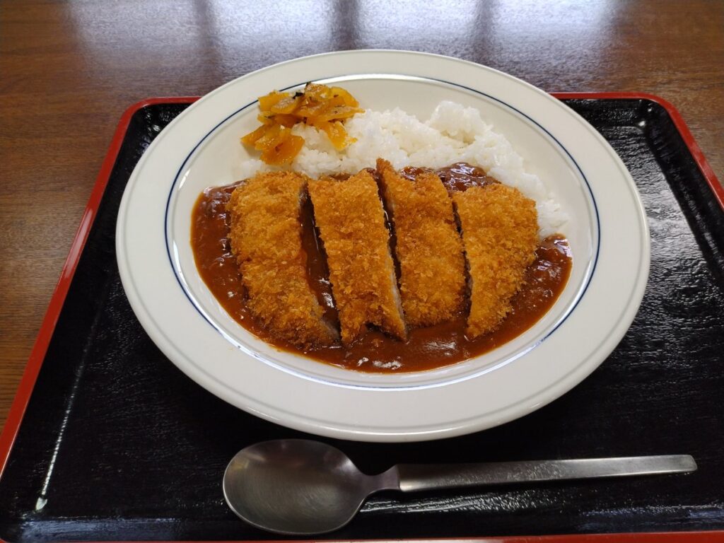 道の駅両神温泉薬師の湯　湯屋食堂のカツカレー