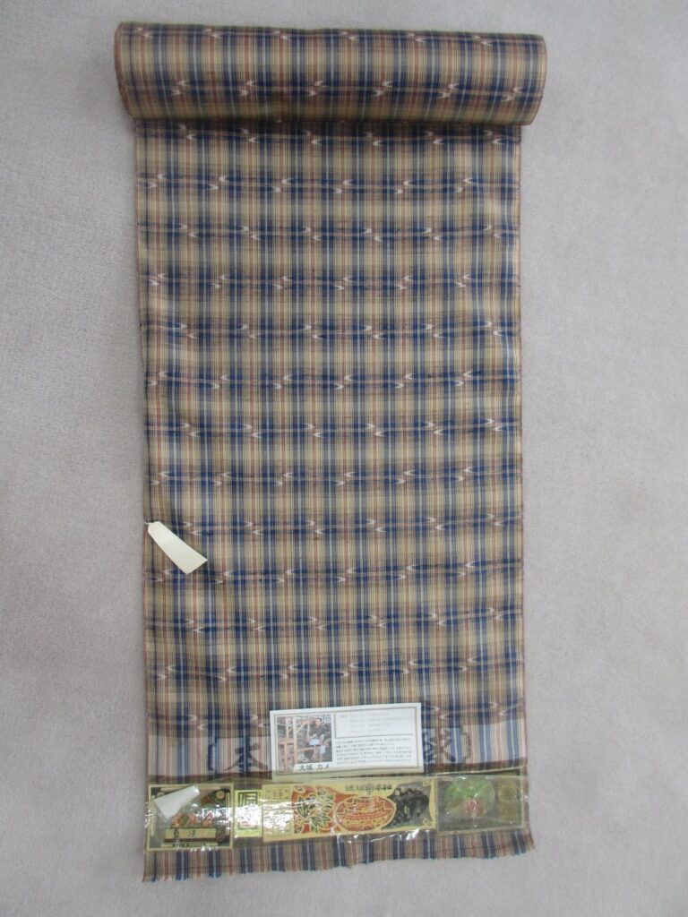 大城カメ琉球絣