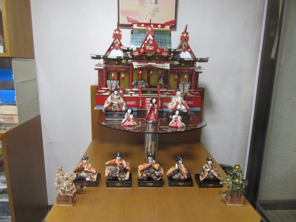 昭和40年代の御殿雛